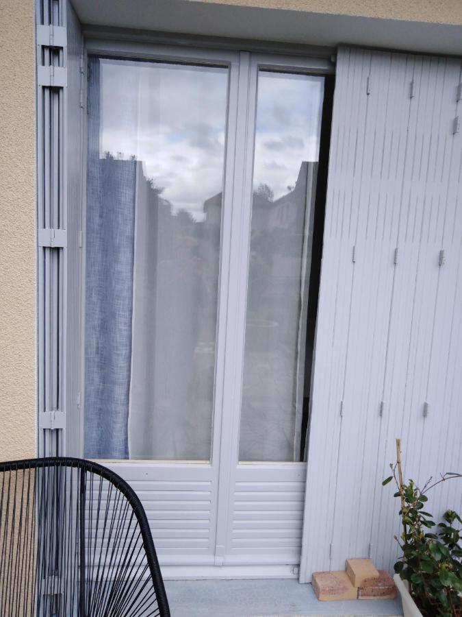 Chez Myla Chambre Avec Tv Ecran Plat Et Salle De Bain Privative Bourges Luaran gambar